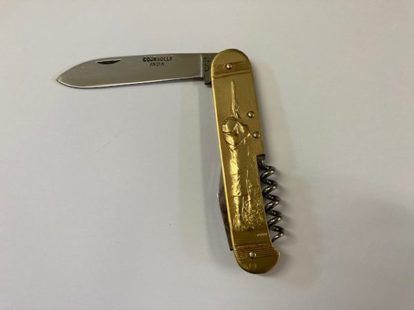 COUTEAU COURSOLLE GRAND CHASSEUR CHIEN 3  PIÈCES  OUVRE-BOITE TIRE-BOUCHON  MANCHE LAITON LAME INOX- 289 IX – Image 2