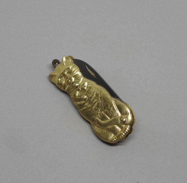 COUTEAU COURSOLLE BRELOQUE CHAT  NAVETTE 1  PIÈCE   SANS PORTE CLE  MANCHE LAITON - REF 102