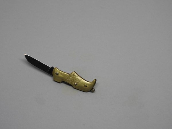 COUTEAU COURSOLLE BRELOQUE  SABOT  NAVETTE 1  PIÈCE   SANS PORTE CLE  MANCHE LAITON - REF 216 – Image 3
