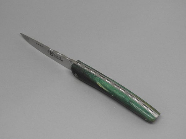 COUTEAU THIERS 12CM PLEIN MANCHE HETRE STABILISE VERT SUR PLATINES INOX LAME INOX RESSORT INOX GUILLOCHE-9612HVERT2 – Image 3