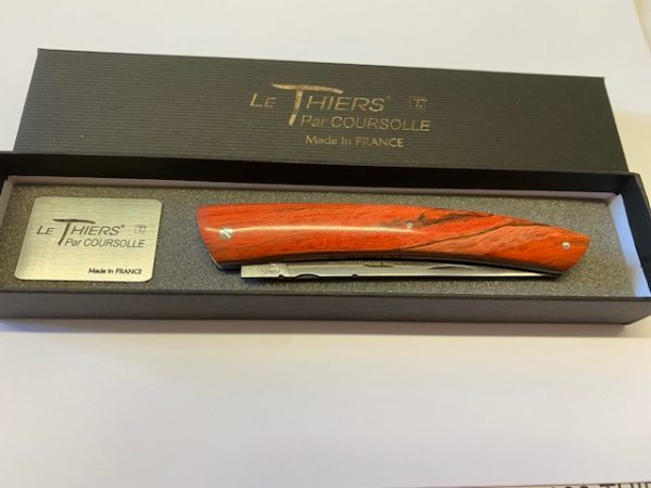 COUTEAU THIERS 12CM PLEIN MANCHE HETRE STABILISE ROUGE SUR PLATINES INOX LAME INOX RESSORT INOX GUILLOCHE-9612HROUGBOI