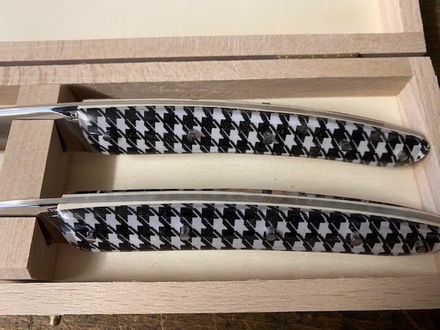 COUTEAU THIERS TABLE COFFRET DE 2 COUTEAUX DE TABLE 9912THNOIRBLANC – Image 2